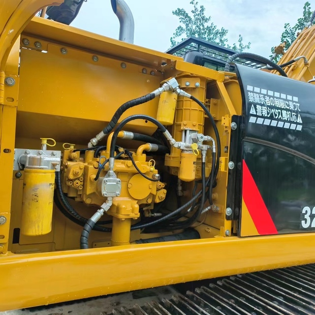 2024 Caterpillar 320D2L-44858170