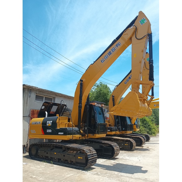 2024 كاتربيلر 320D-44858196