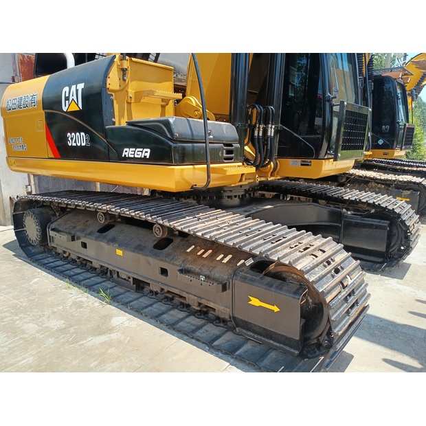 2024 كاتربيلر 320D-44858214