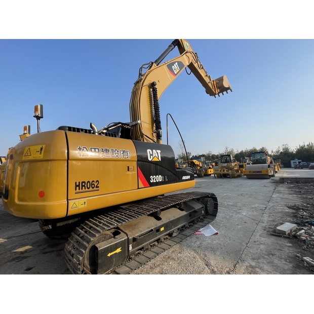 2024 Caterpillar 320D2L-44858222