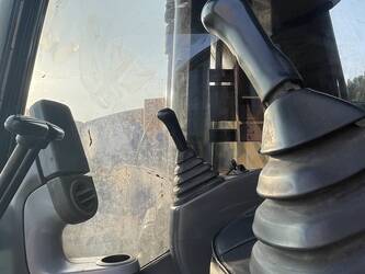 2024-caterpillar-320d2l-1403453-44858235