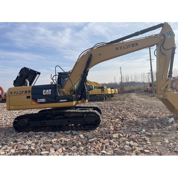 2024 Caterpillar 320D2-44858244