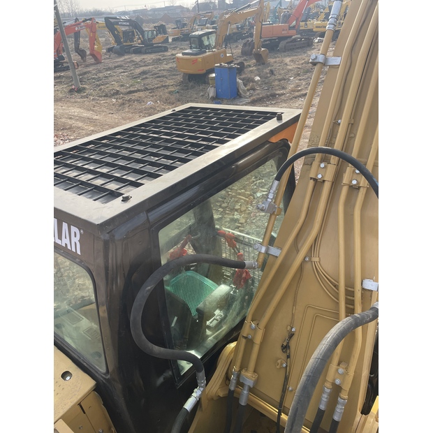 2024 Caterpillar 320D2-44858249