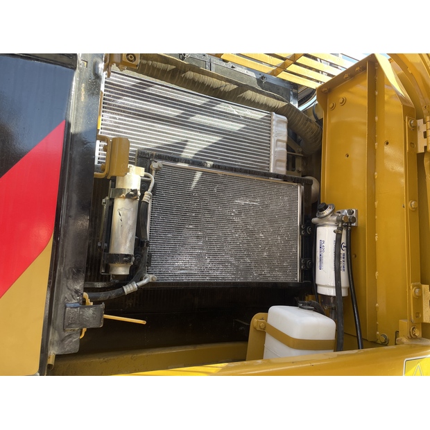 2025 كاتربيلر 320D-44858253