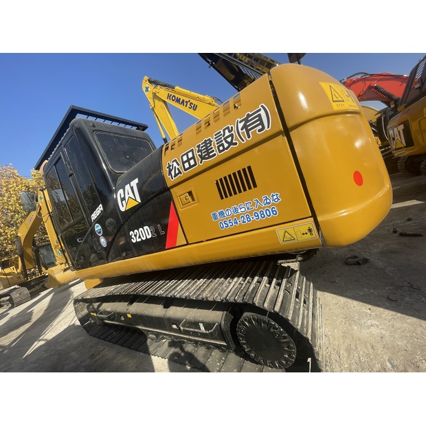 2025 كاتربيلر 320D-44858257