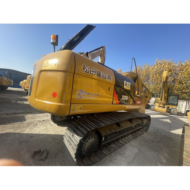 2025 كاتربيلر 320D-44858258