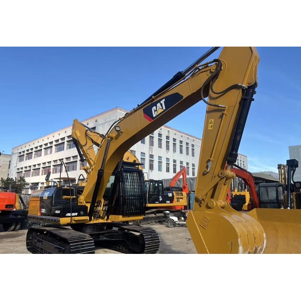 2024 Caterpillar 320D-44858307