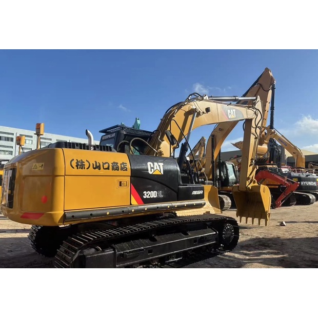 2024 Caterpillar 320D-44858309