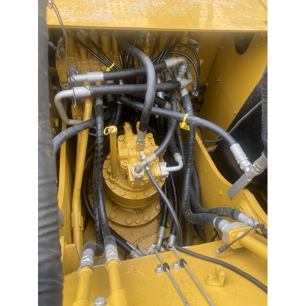 2024 Caterpillar 320D-44858313