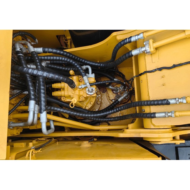 2024 كاتربيلر 320D-44858322