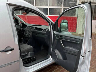 2017-volkswagen-caddy-1380802-44858481