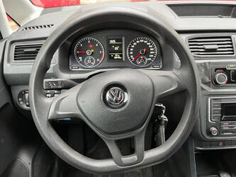 2017-volkswagen-caddy-1380802-44858490