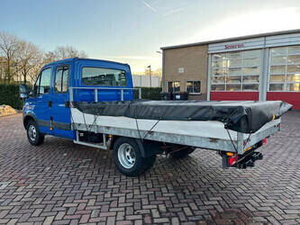 2013-iveco-daily-35c15-1403471-44858613