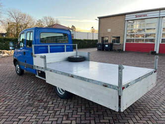 2013-iveco-daily-35c15-1403471-44858617