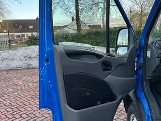 2013-iveco-daily-35c15-1403471-44858637