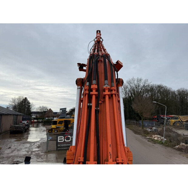 2010 Hitachi ZX470LCH-3-44858818