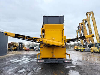 2012-backers-3-mtbc-trailer-star-screener-2-side-conveyors-44858900