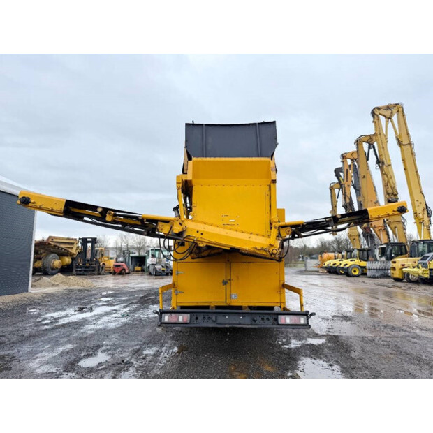 2012 بيكرز 3-MTBC-44858962