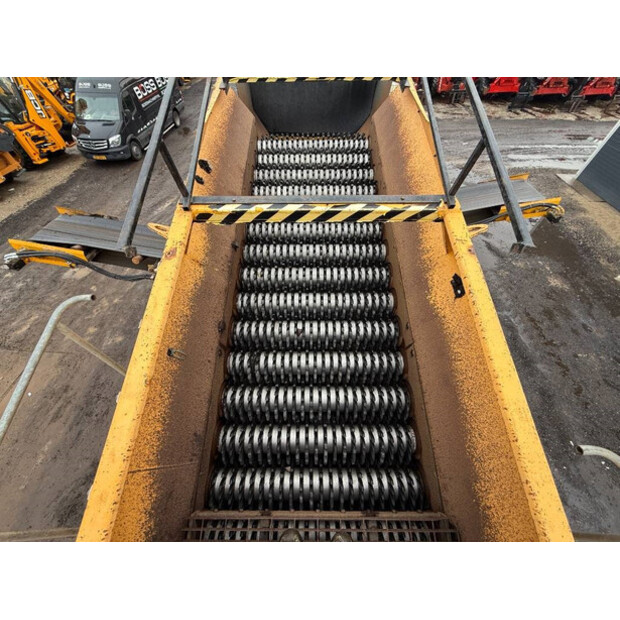 2012 بيكرز 3-MTBC-44858976