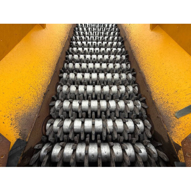 2012 بيكرز 3-MTBC-44858980