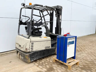 2009-crown-sc4240-1-6-1403489-44859069