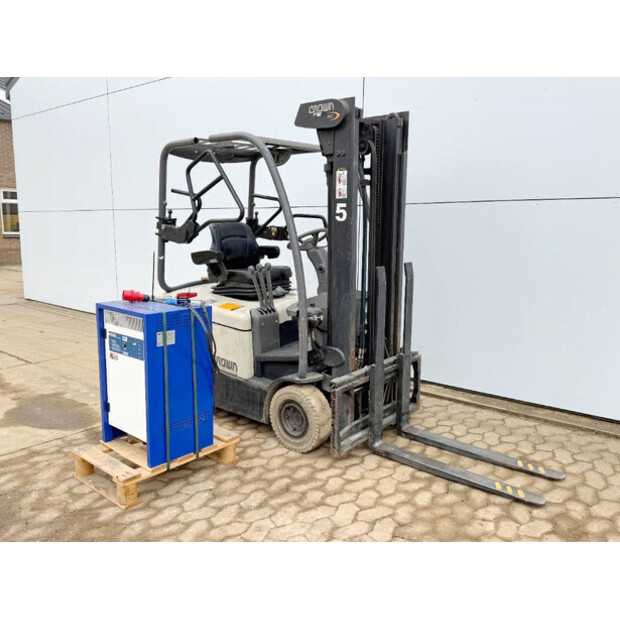 2009 Crown SC4240-1.6-44859070