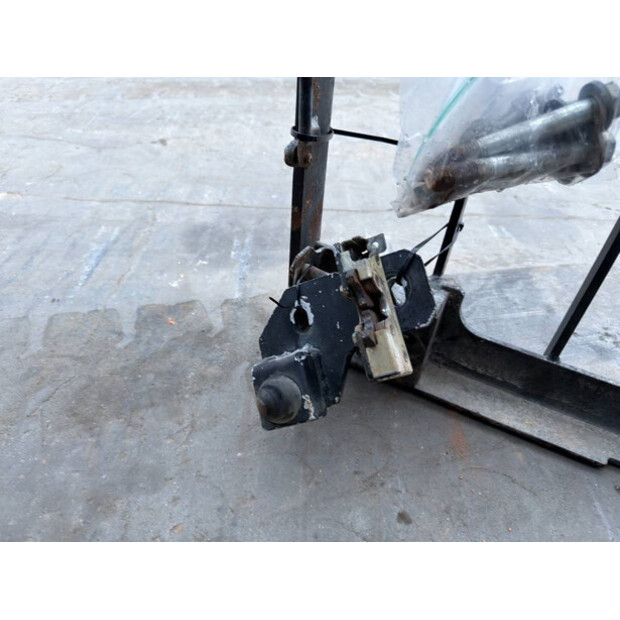 كاتربيلر 320F-44859394