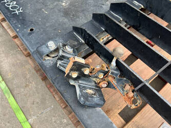 2013-caterpillar-320f-1403518-44859417