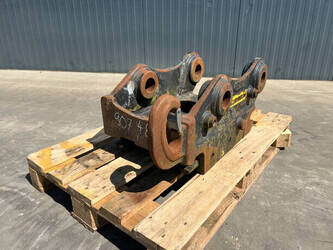 Image for 2017 OilQuick OQ65