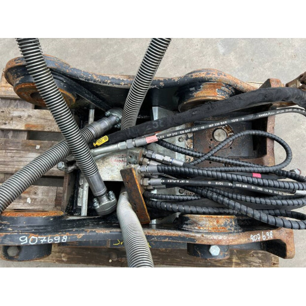 2018 OilQuick OQ70/55-44860358