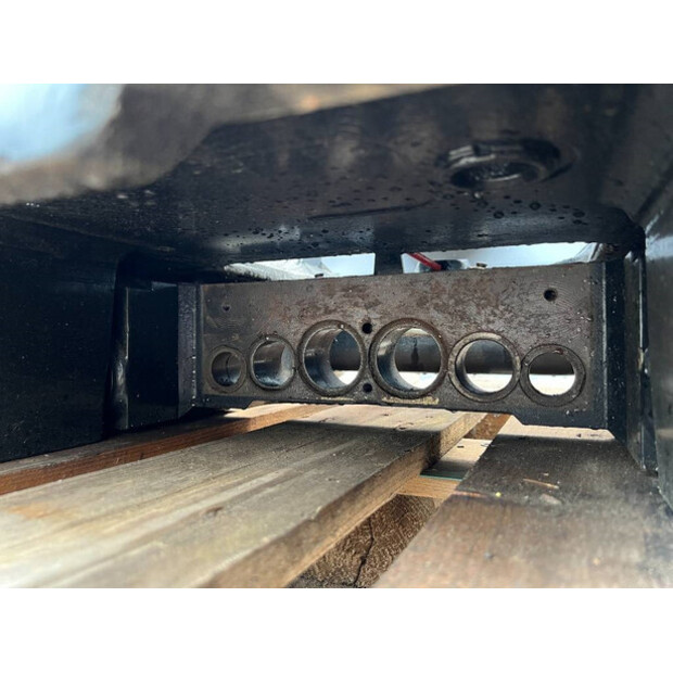 2017 OilQuick OQ70/55-44860387