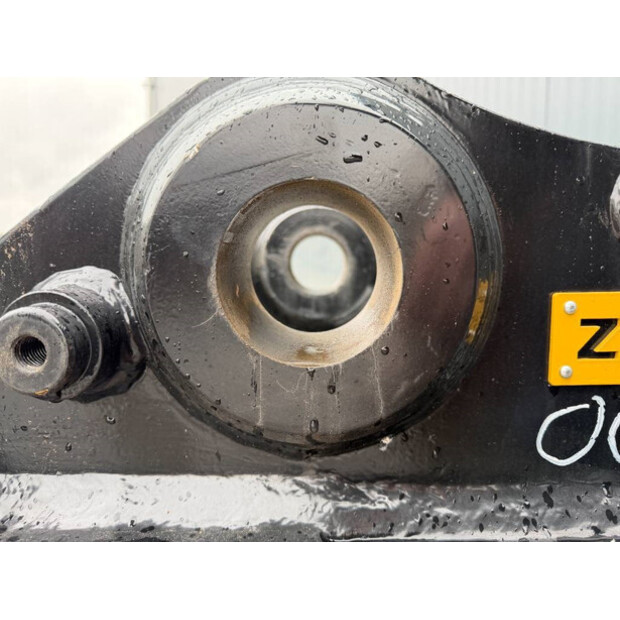 2017 OilQuick OQ70/55-44860406