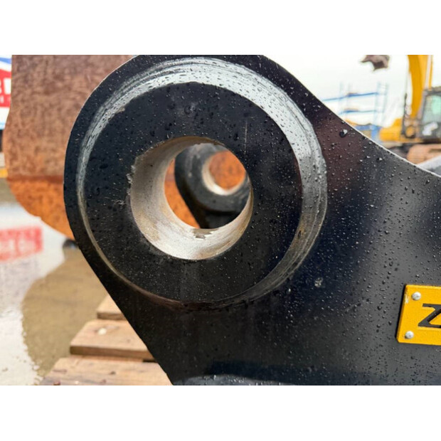 2017 OilQuick OQ70/55-44860408