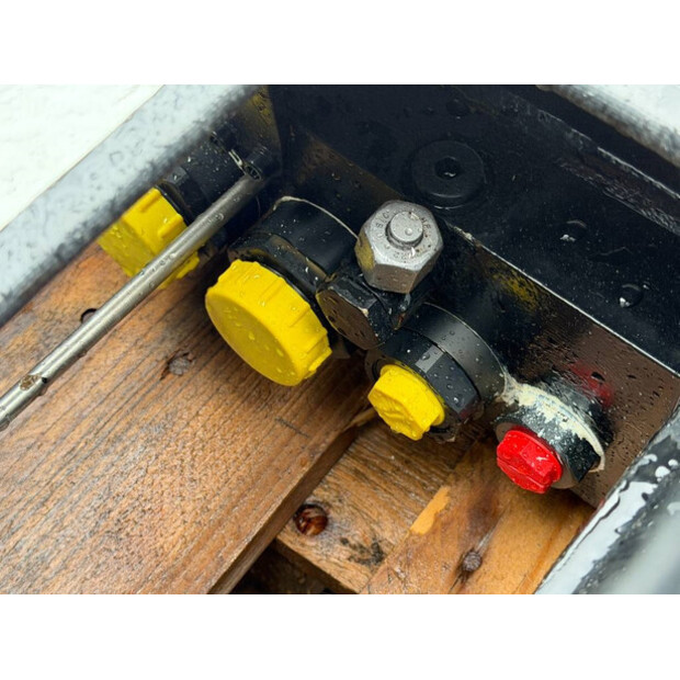 2017 OilQuick OQ70/55-44860413