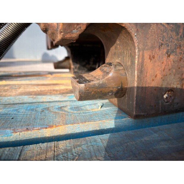 2017 OilQuick OQ70/55-44860440