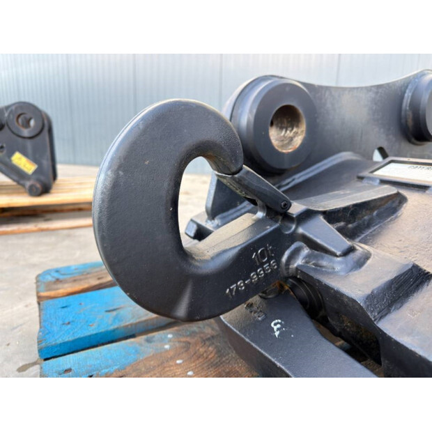 2019 فيراكتيرت CW20-44860479