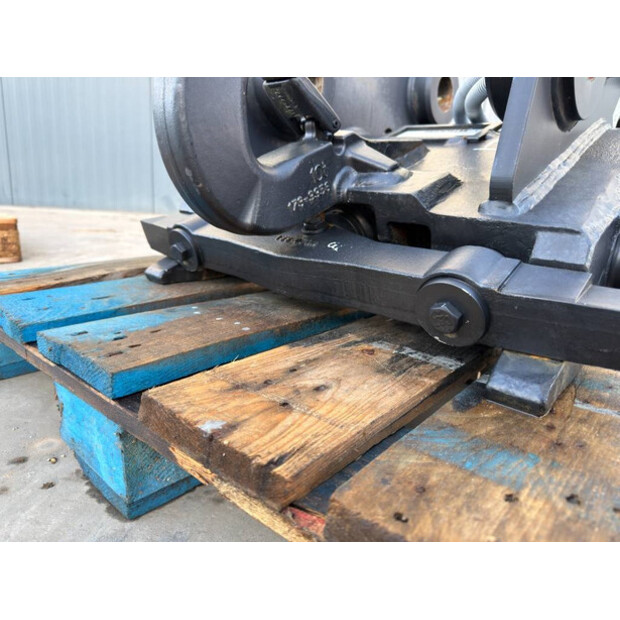 2019 فيراكتيرت CW20-44860482