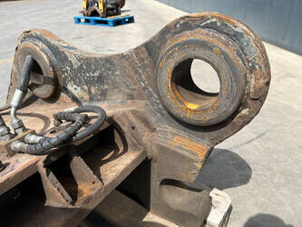 2016-caterpillar-352f-1403629-44860664