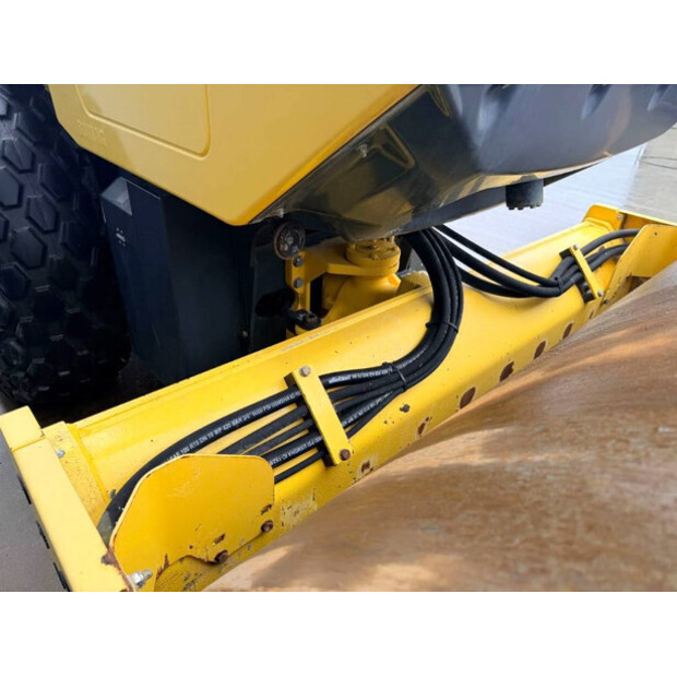 2017 BOMAG BW213D-5-44860934