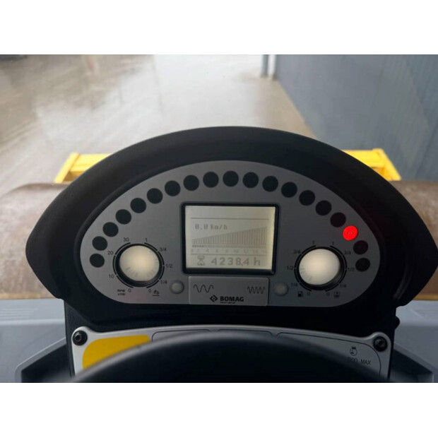 2017 BOMAG BW213D-5-44860936