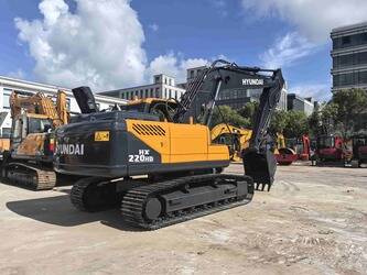 2022-hyundai-hx220-1403755-44861325