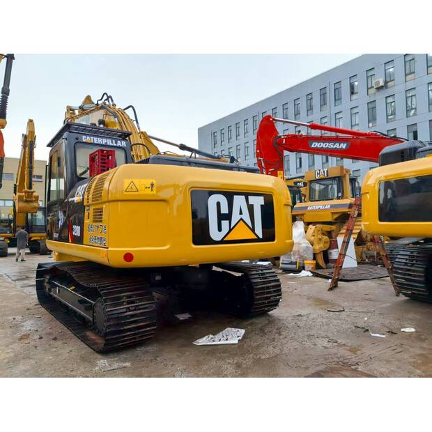 2022 Caterpillar 320D-44861363