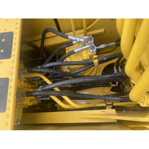 2023 Komatsu PC200-8M0-44861489