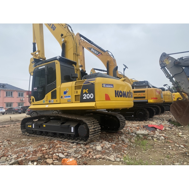 2023 Komatsu PC200-8M0-44861491
