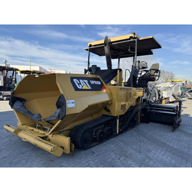 2017 Caterpillar AP655F-44861651