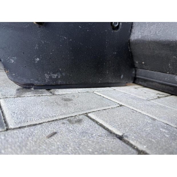 2017 Caterpillar AP655F-44861684