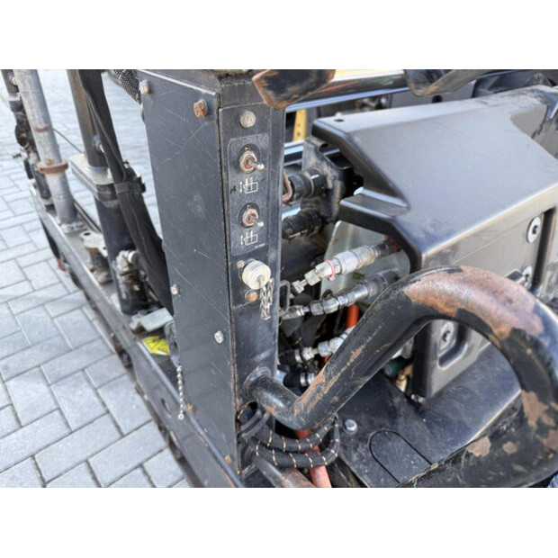 2017 Caterpillar AP655F-44861687