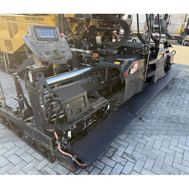 2017 Caterpillar AP655F-44861688