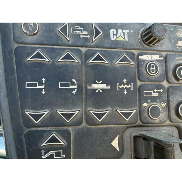 2017 Caterpillar AP655F-44861699