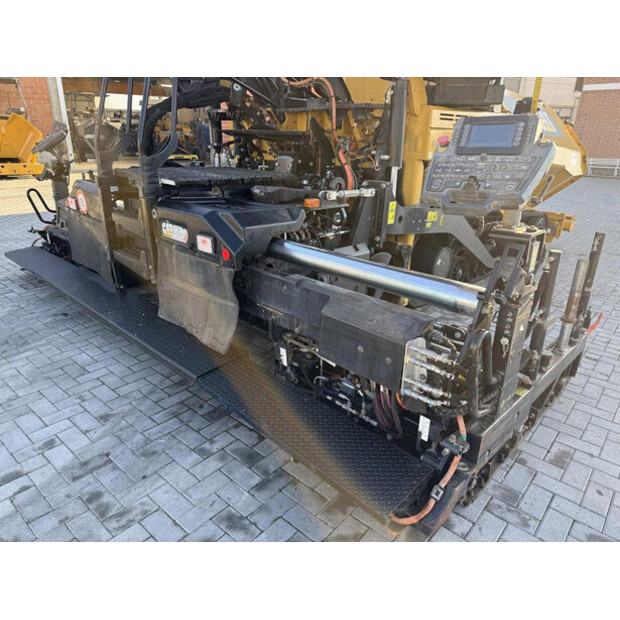2017 Caterpillar AP655F-44861700